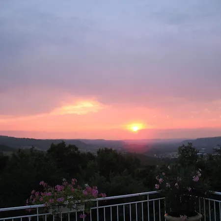 Ric בית הארחה 4*